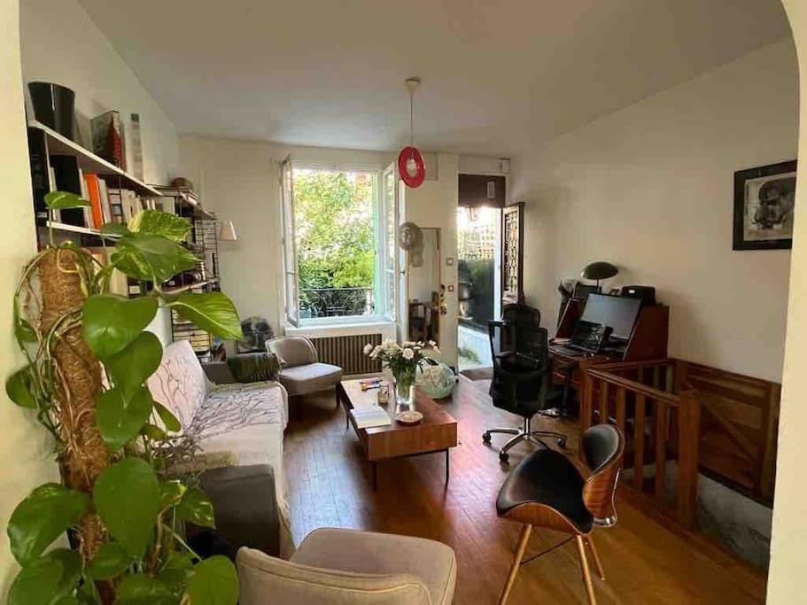 Full Equiped House With Garden Holiday home Paris